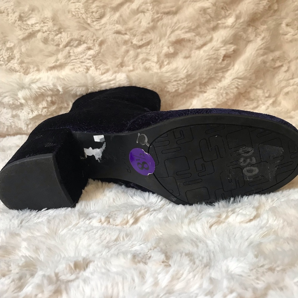Sold Unisa Purple Crushed Velvet Ankle Boots 8.5 - Picture 11 of 15